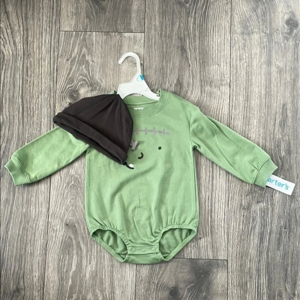 Carter's Green Bodysuit Long Sleeve & Black Hat Set. 24 Months